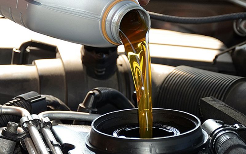 Step-by-Step Guide Changing Oil | Autokid Blog