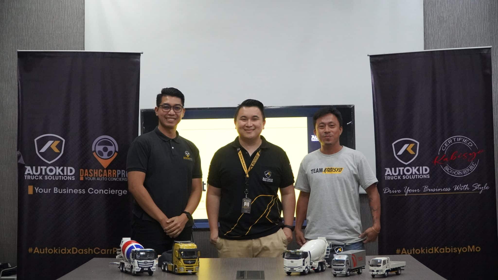 Autokid collabs with motoring vlogs Dashcarr Pro and Team Kabisyo in the biggest crossover event of the year. 